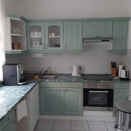 Blue House * Gyorzamoly